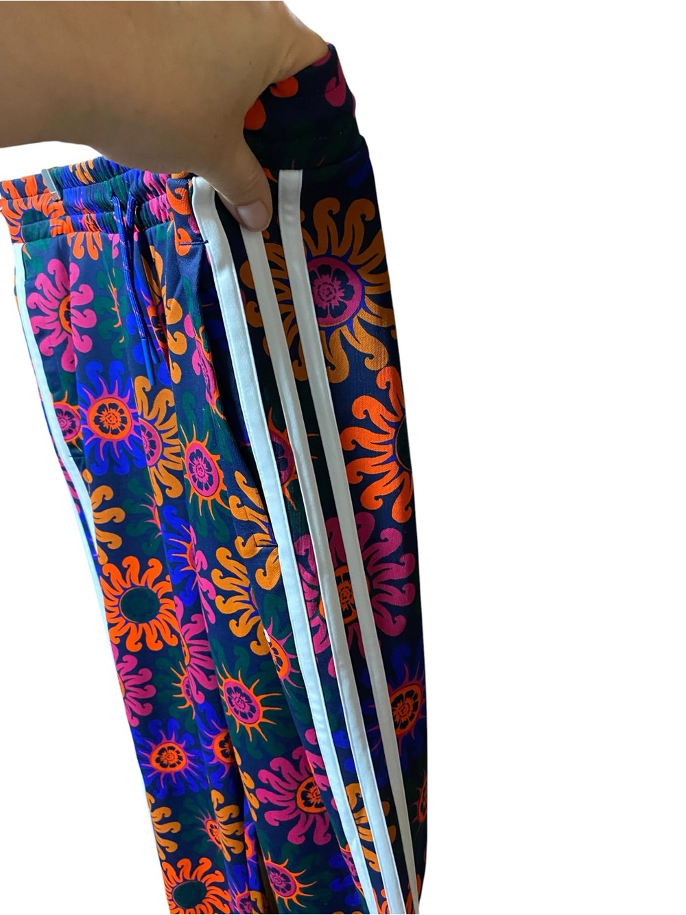 FARM Rio Multicolor Floral Track Pants - Picture 4 of 10